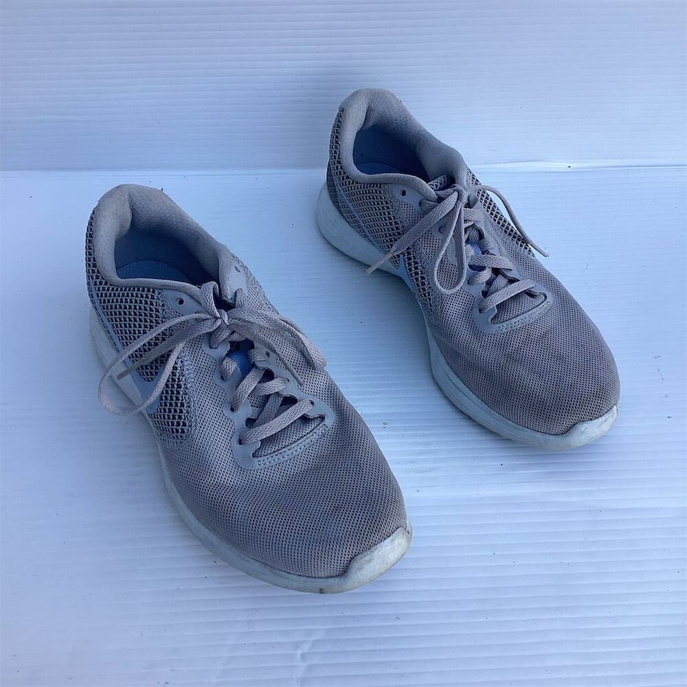 Nike Women's Revolution 3 Running Shoes Gray Size 8 Athletic‎ Low Top